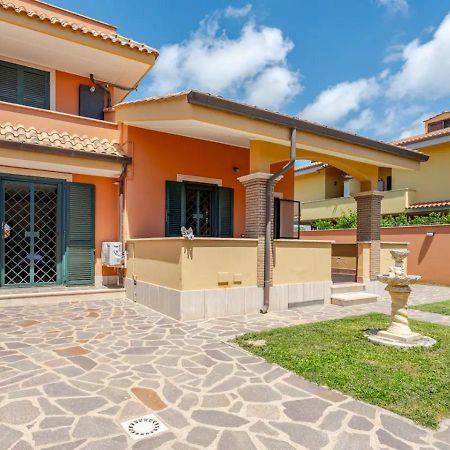 Garden Villa - Free Parking, Wi-Fi E Netflix フィウミチーノ エクステリア 写真