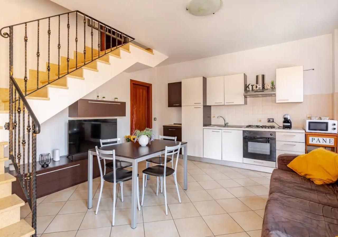 Garden Villa - Free Parking, Wi-Fi E Netflix フィウミチーノ エクステリア 写真