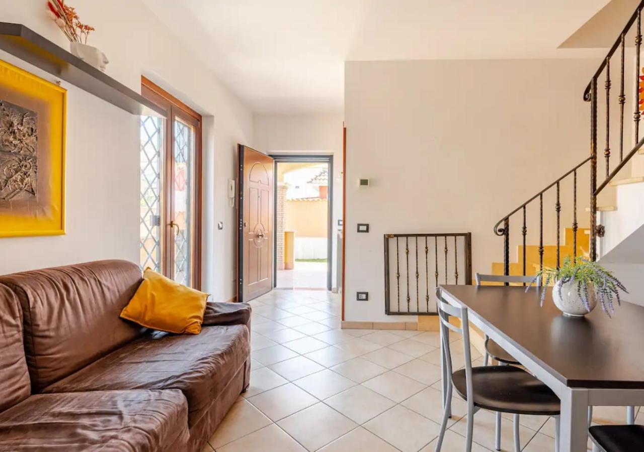 Garden Villa - Free Parking, Wi-Fi E Netflix フィウミチーノ エクステリア 写真