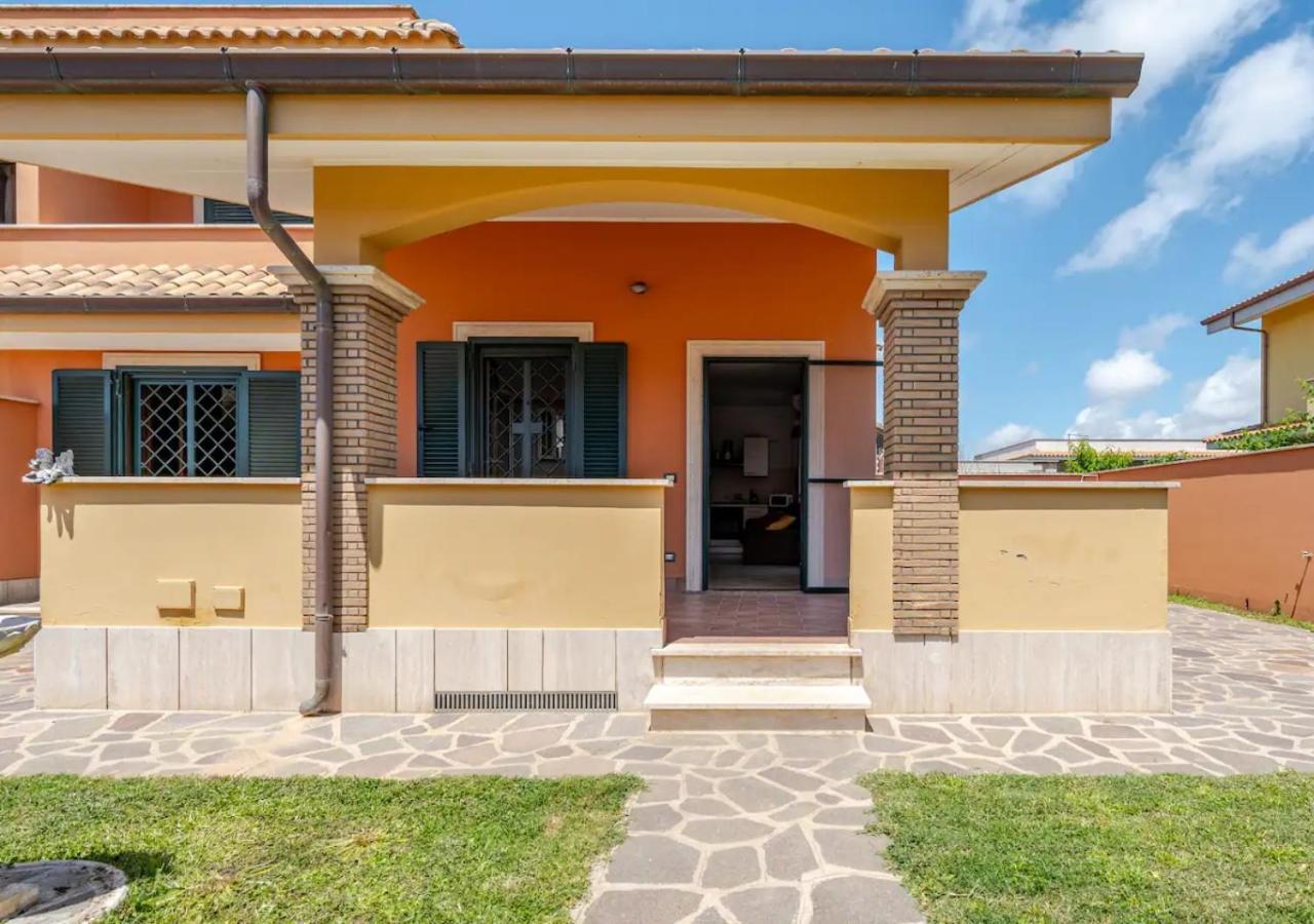 Garden Villa - Free Parking, Wi-Fi E Netflix フィウミチーノ エクステリア 写真